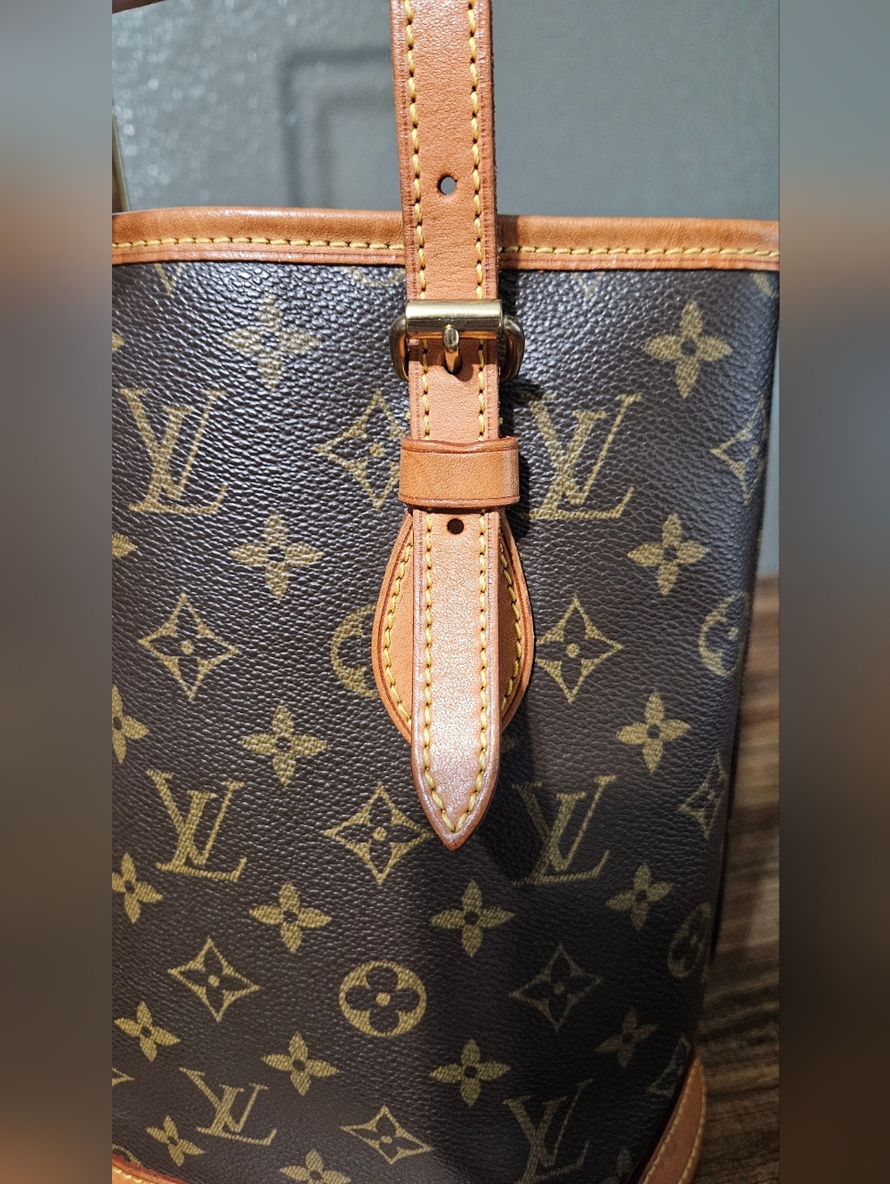 Authentic Louis Vuitton Vintage Bucket PM Monogram Canvas - Picture 7 of 12